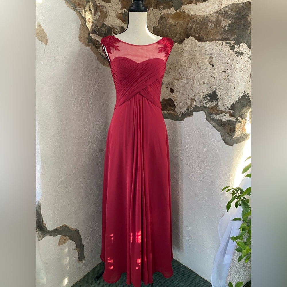 Morilee by Madeline Gardner Sheer Sleeve Embroidered Dress Size 8 (6)